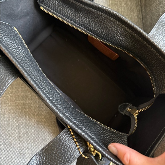 Coach Cargo Tote Bag - Brass/Black.Excellent condition with all packaging. - Picture 4 of 8